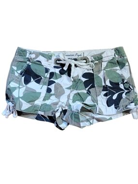 American Eagle Outfitters Green White Black Camo Print Women's Shorts